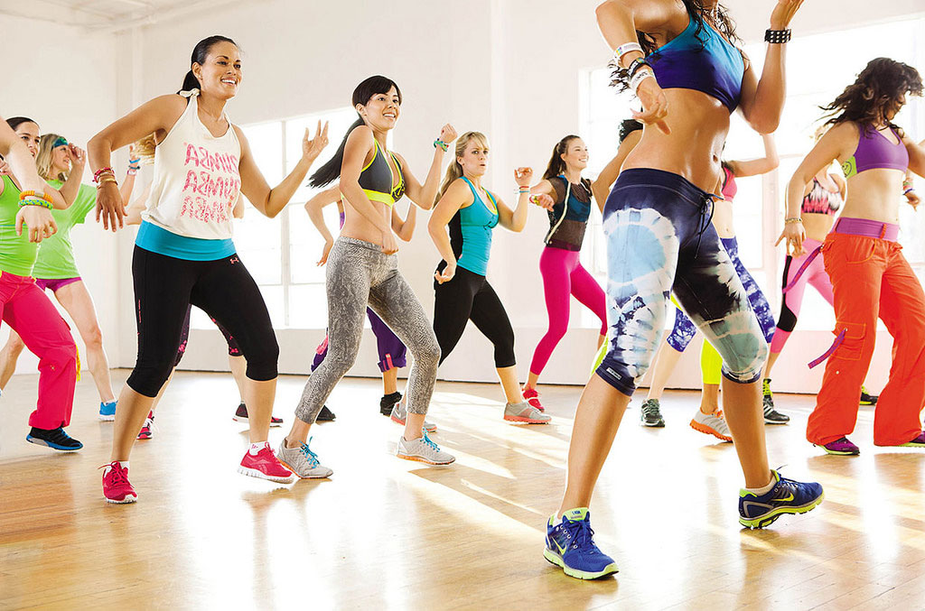 people doing zumba